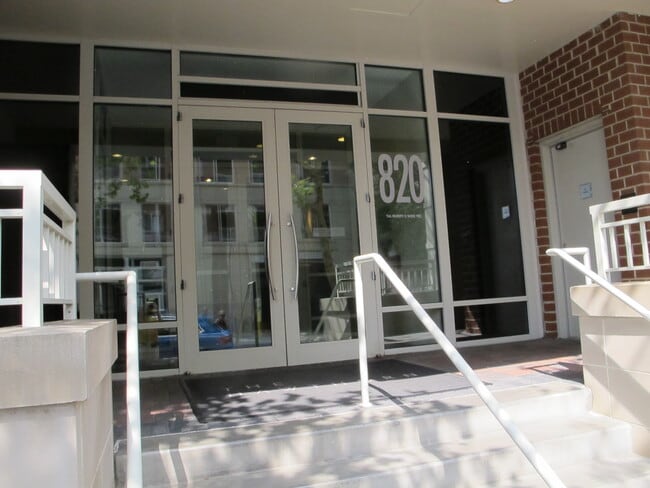 Photo - 820 N Pollard St Unit 707