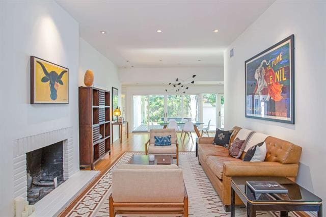 Photo - 4641 Belclaire Ave