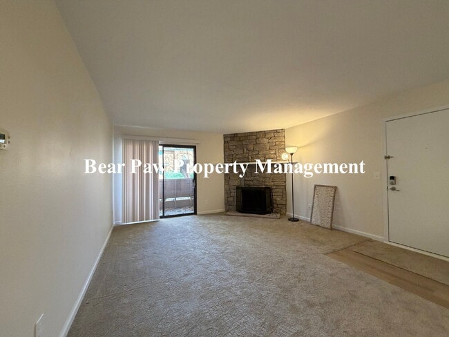 Photo - Great One Bedroom Condo in Lakewood!" Unidad #7-103