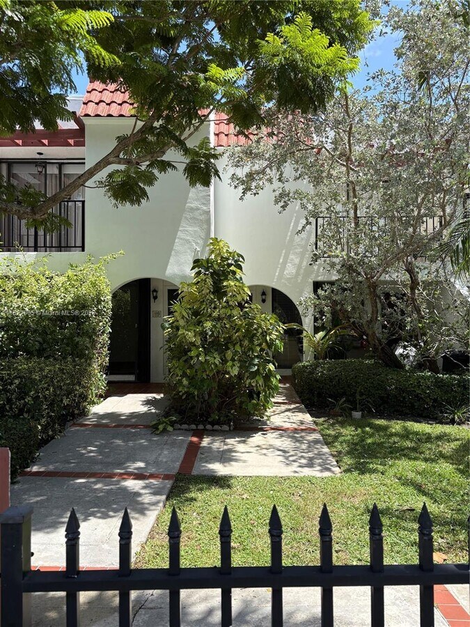 Photo - 265 Grapetree Dr Unidad 119 Rental