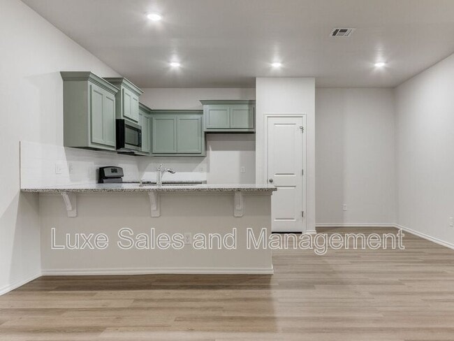 Photo - 1543 Pavy Pkwy