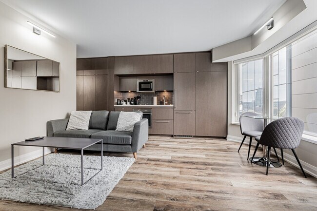 Photo - 155 Yorkville Ave Unité SI ID1513704P