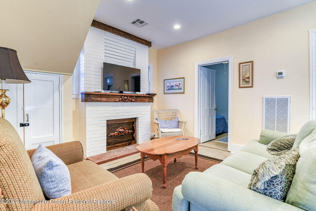 Photo - 14 New York Ave