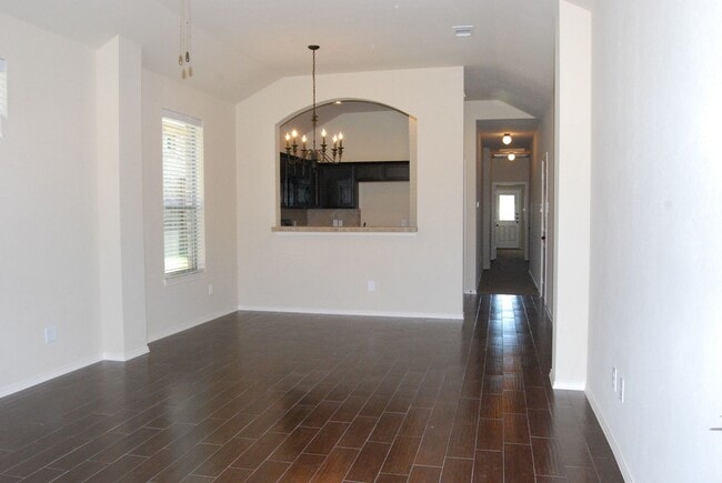 Photo - 371 Orbit Dr
