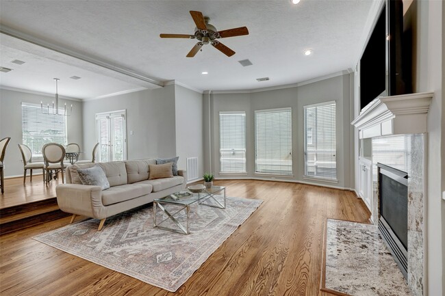 Photo - 5809 Feagan St