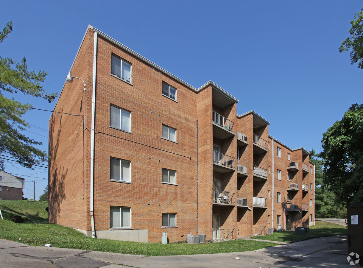 The Bridges at Queen City - The Bridges At Queen City Apartments