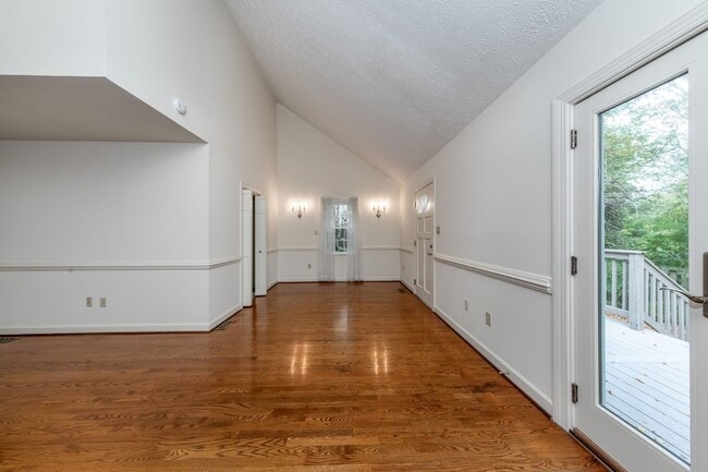 Photo - Prime Location!