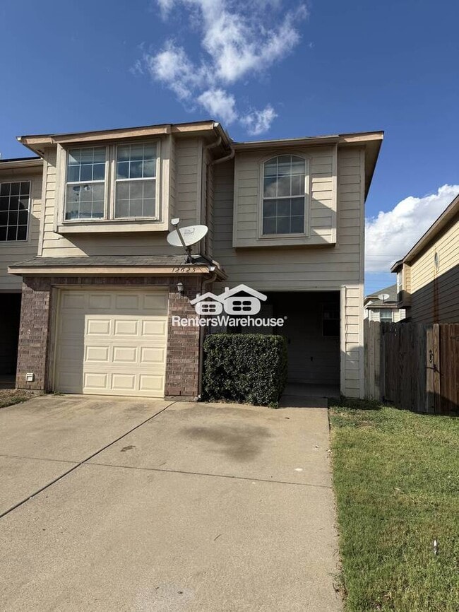 Building Photo - Beautiful Townhome in Euless!!