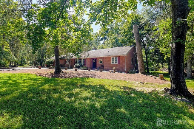 Photo - 269 Raymond Rd