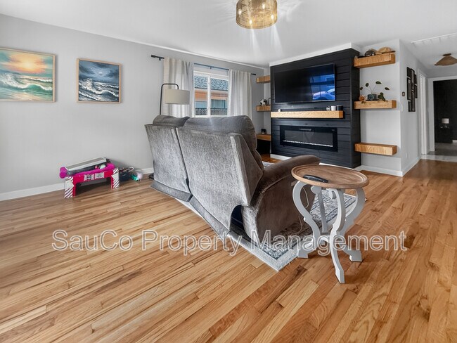 Photo - 135 Lee St
