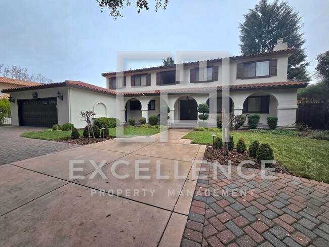 4/2.5 + Office, 3136SF on .36 Acres - Pool... - 4/2.5 + Office, 3136SF on .36 Acres - Pool... House