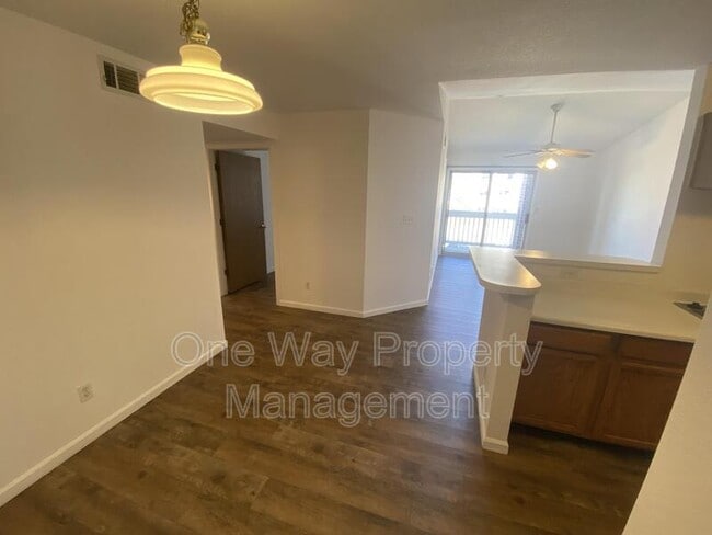 Photo - 2820 17th Ave Unidad #204