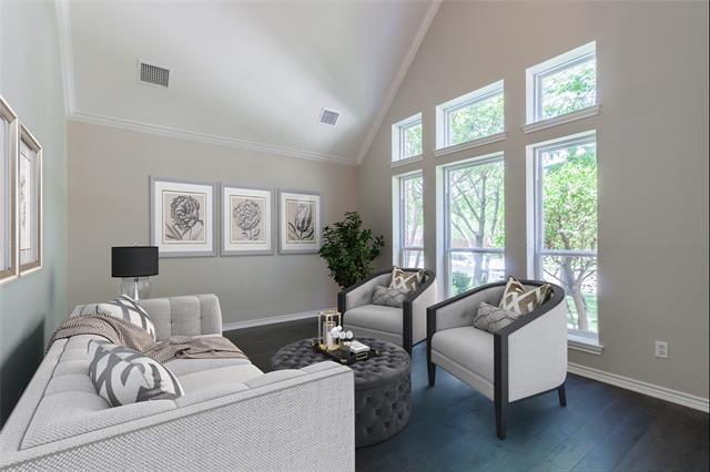 Photo - 530 Gifford Dr