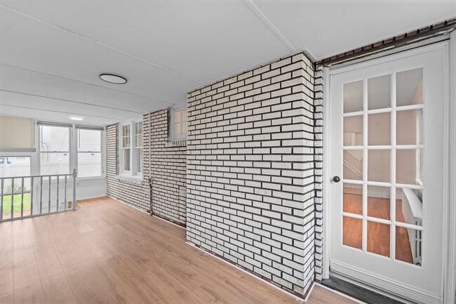 Photo - 2215 N Wood Ave