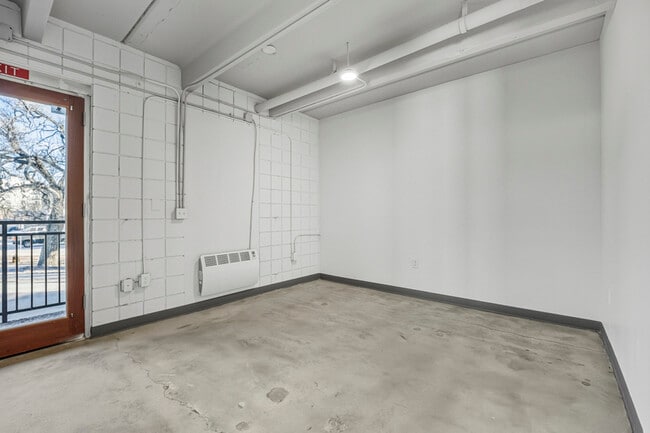 Photo - 415 S Weber St Unit 204