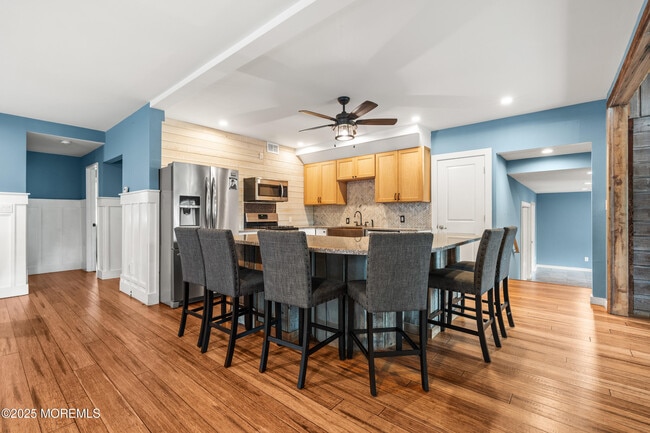 Photo - 27 Brookwillow Ave