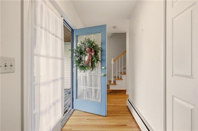 Photo - 141 Laurel Ridge Ln