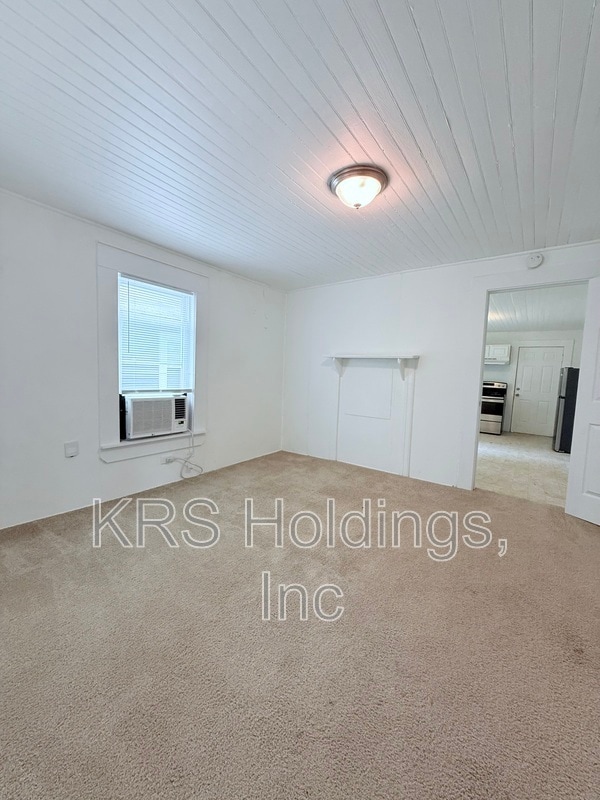 Photo - 1020 Lancaster St Unit A