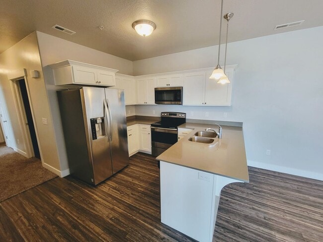 Photo - Gorgeous Modern Home! Unit 201