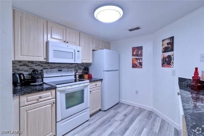 Building Photo - 1775 Four Mile Cove Pkwy Unit 1223 Rental