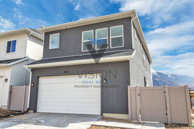 Photo - 9737 Featherstone Dr