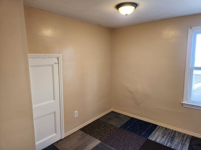 Photo - 191 Wilder St Unidad 2