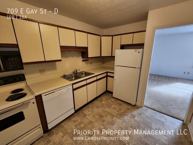 Photo - 709 E Gay St Unidad D