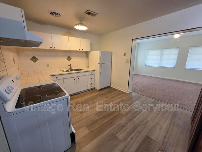 Photo - 1103 N Crystal Terrace