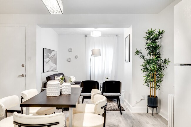 Photo - 211 Ivy Crescent Unit SI ID1537670P