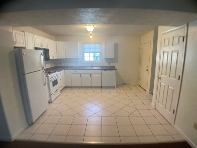 345 W 4th St Unidad 1