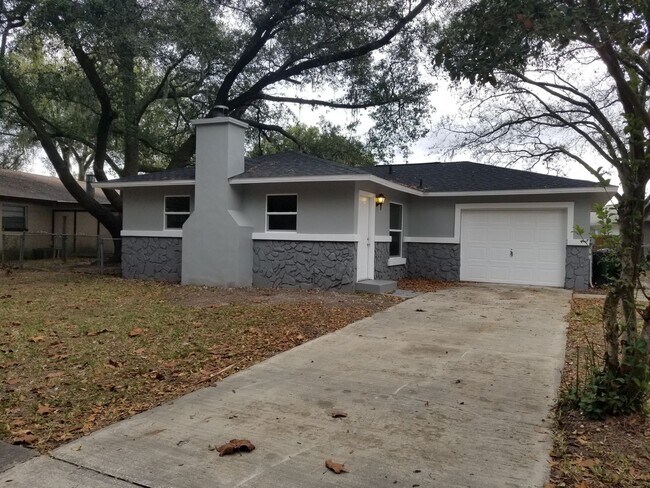 1509 Foxridge Run SW
