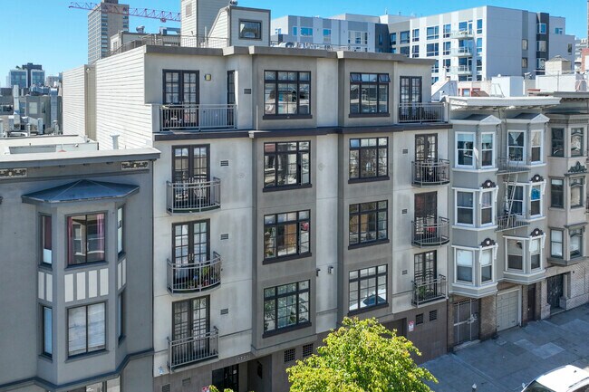 Exterior alternativo - 1725 Washington St