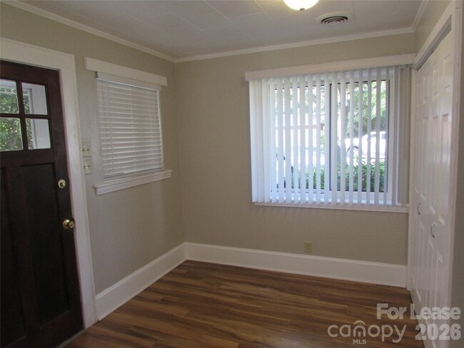 Photo - 338 Culp St