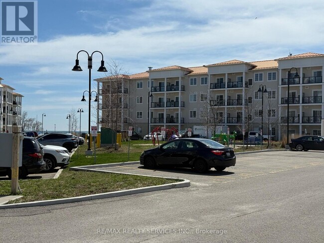 Photo - 50 Lakebreeze Dr Unit 229
