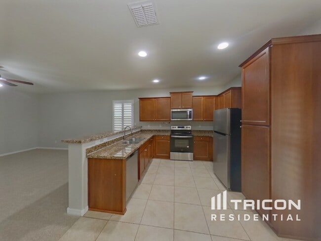 Photo - 40008 W Pryor Ln