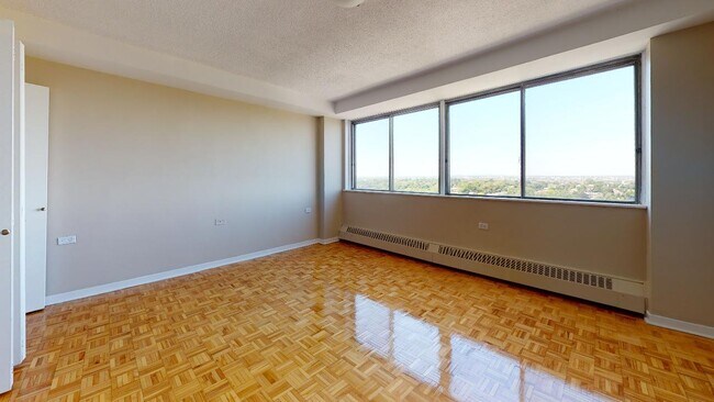 Photo - 5501 Adalbert