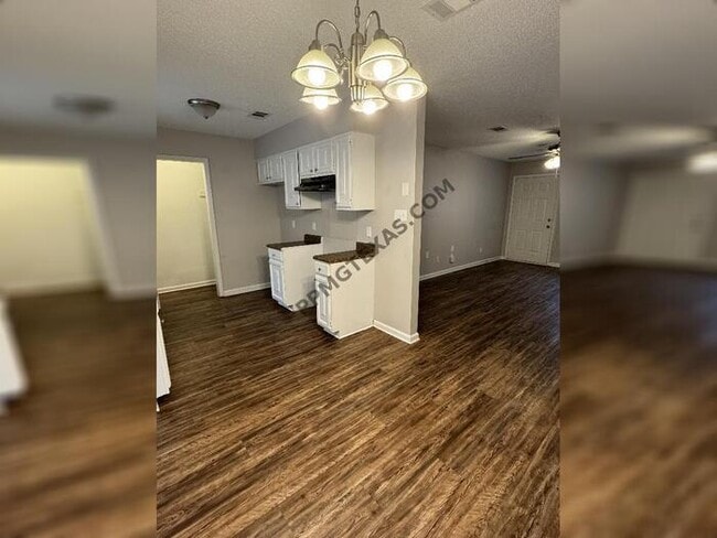 Photo - 11 Riata Ct