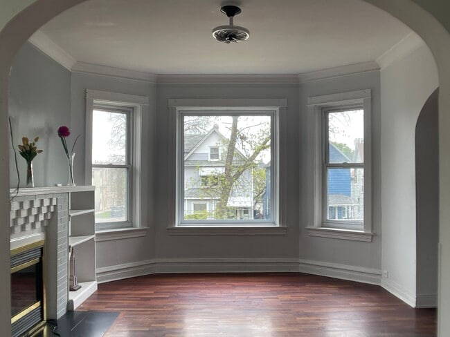 Photo - 2258 N Monticello Ave Unit 2