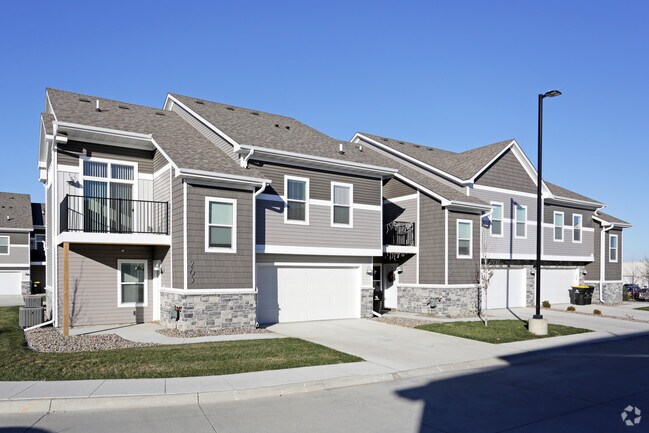 Boulder Pointe Townhomes/ Tallgrass Ranches - Boulder Pointe Townhomes/ Tallgrass Ranches