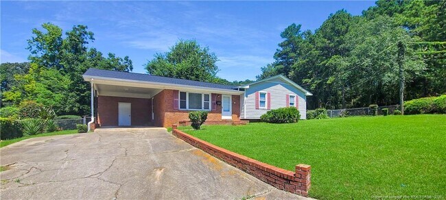 Photo - 1086 Essex Pl