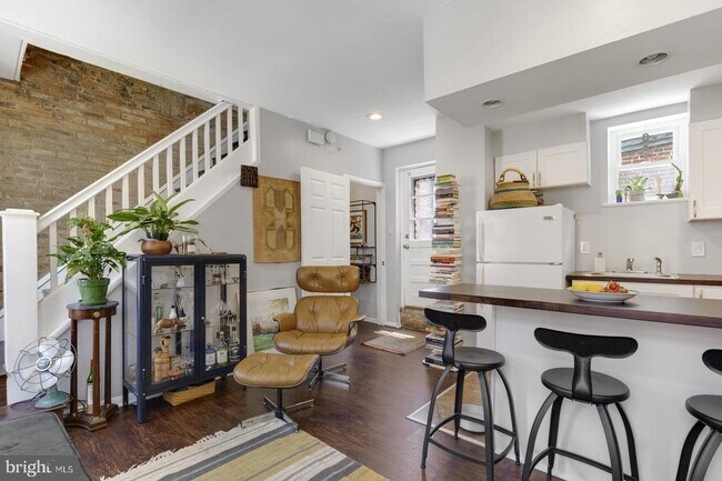 Photo - 1630 Rodman St