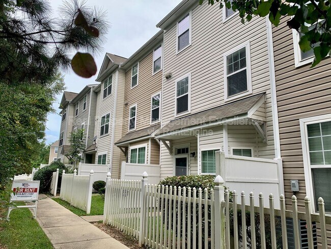 Photo - 300 Coalinga Lane