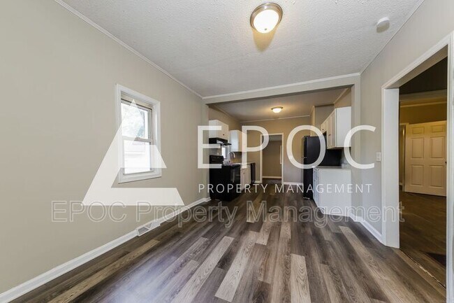 Photo - 1901 N Dunleith Ave