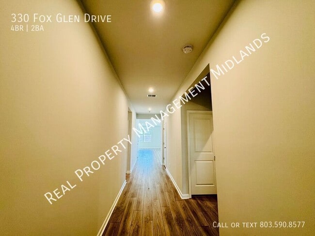 Photo - 330 Fox Glen Dr