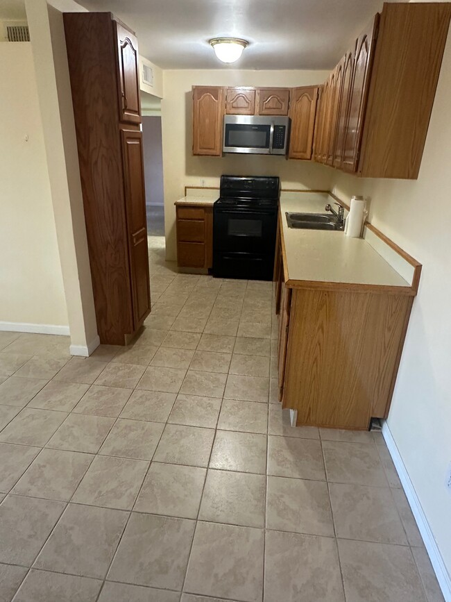 105 Berry St Unit 6