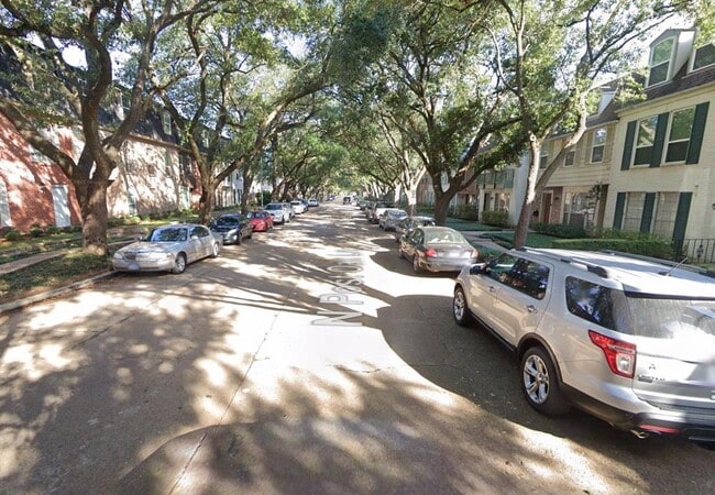 Photo - 376 N Post Oak Ln Condo