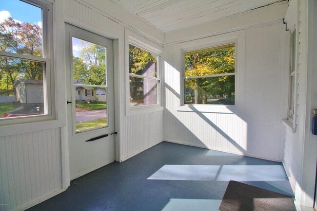 front porch - 1629 Michigan st