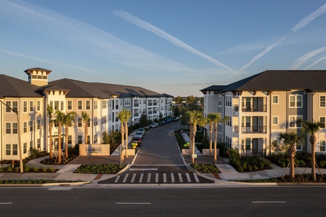 Photo - Vida Winter Garden