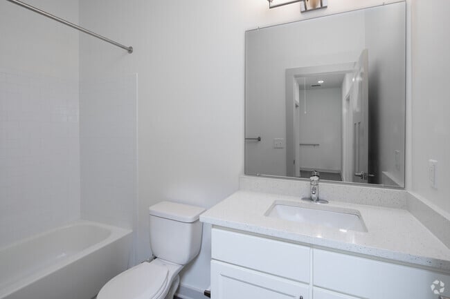 3BR, 2.5BA - 3BR-TH - 2,394SF - Bathroom