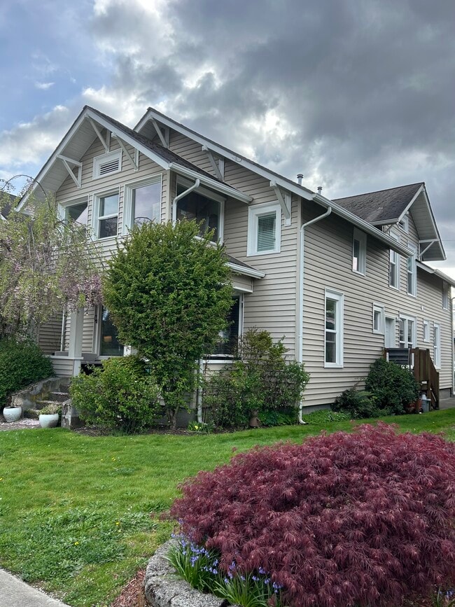 Photo - 904 Ryan Ave Unit #B
